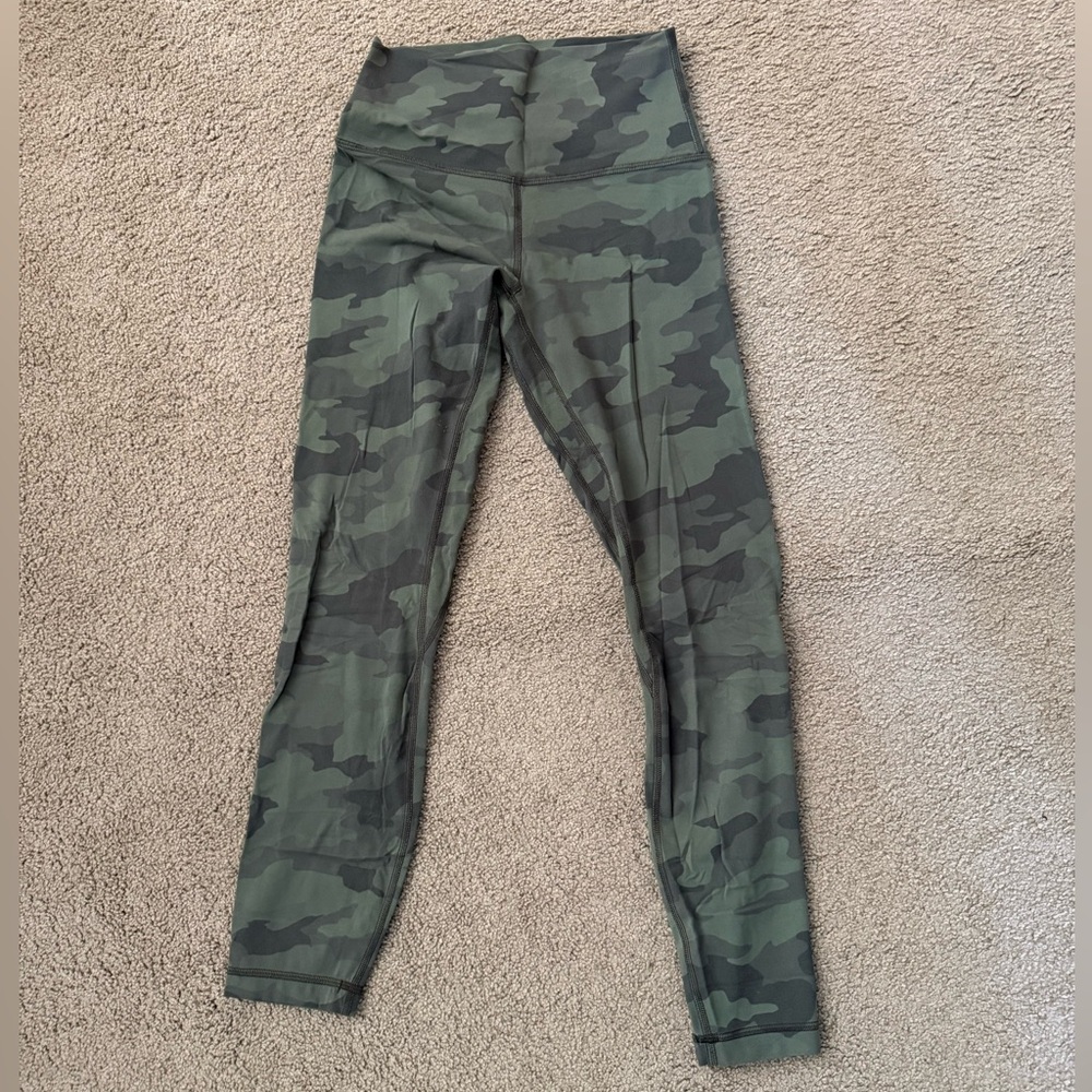 Lululemon Align 25” light green camo